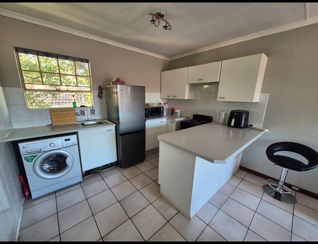 2 BEDROOM APARTMENT FOR SALE IN VORNA VALLEY
